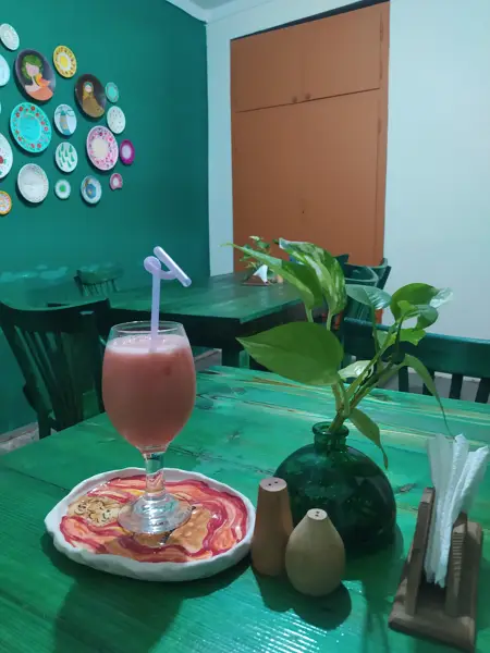 Cafe Nam (کافه نم)