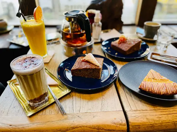  Feel Cafe