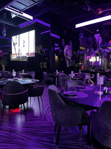 Cavo Lounge Cafe & Restaurant (کافه و رستوران کاوو لانژ)