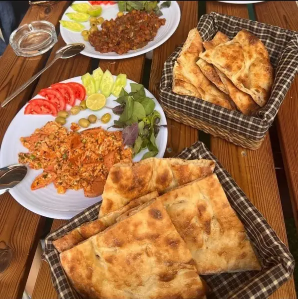  کافه رستوران مطبخ
