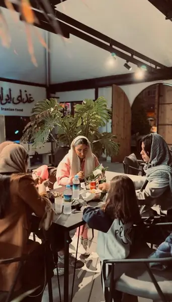  صندلی اشتراکی