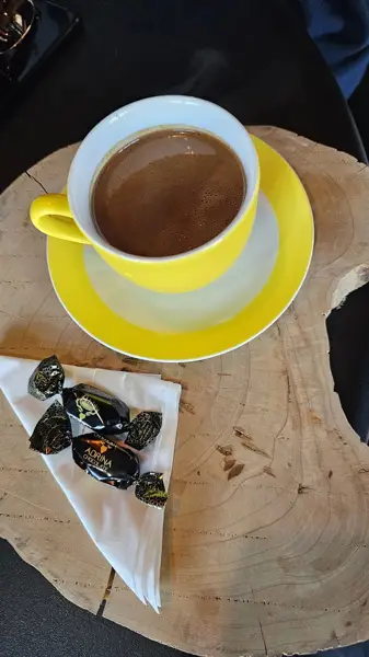  کافی‌شاپ اهورا