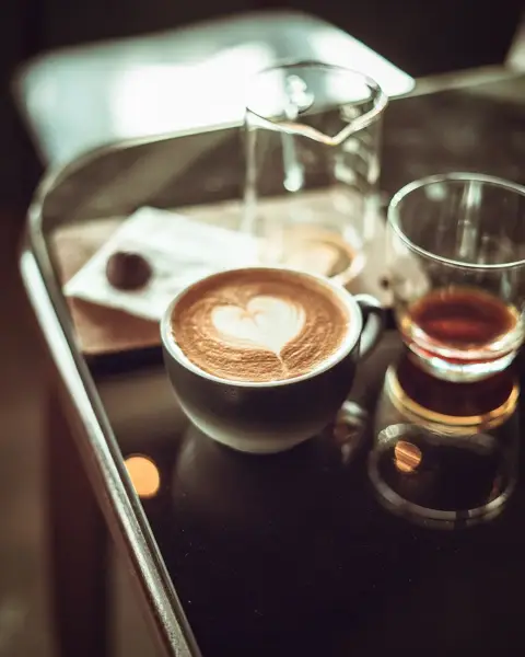  Expose Cafe