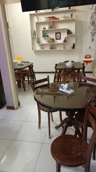  کافه فست فود چهارباغ