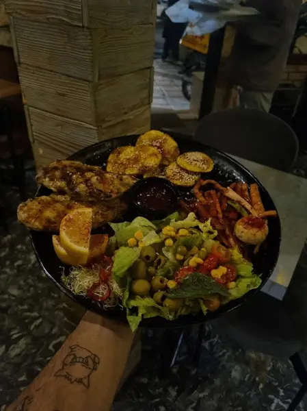  Duet cafe resturant