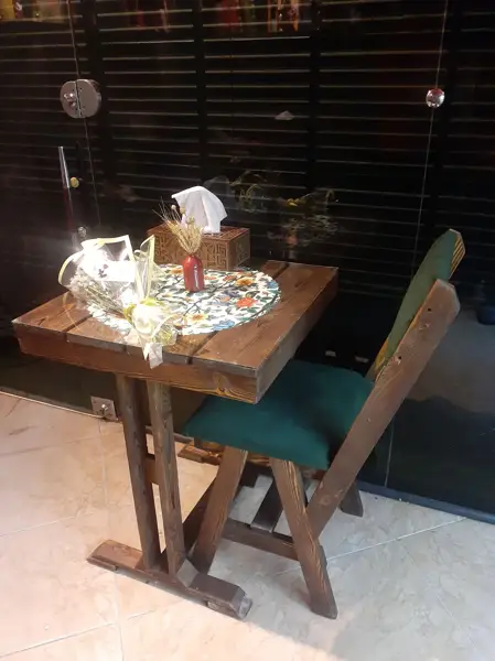 کافه کتابِ عمارتِ دل