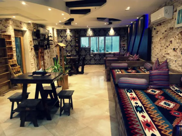  رز رستوران و کافی شاپ