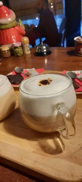  Cafe Fereshte