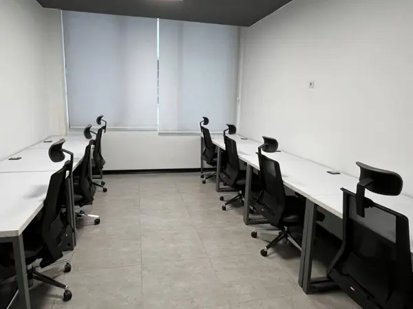 صندلی اشتراکی روزانه در اتاق