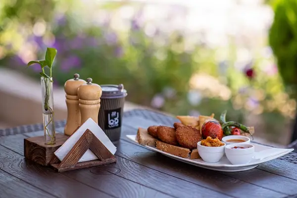  Luna Cafe