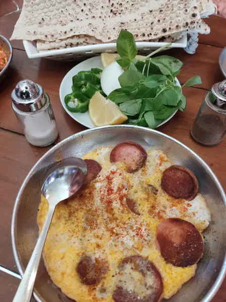  کافه صدرا