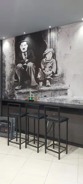  Cafe charlie