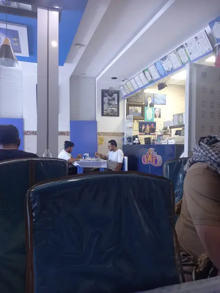  رستورانِ استقلال