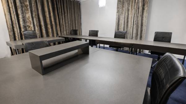 سالن سوشال Social Hall میز اختصاصی