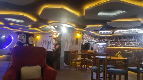  Cafe Plus