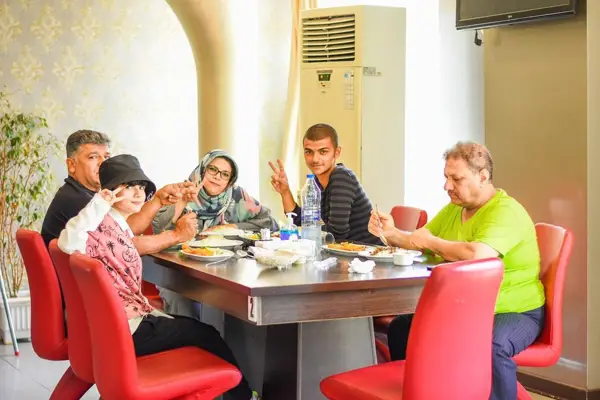  کافه سنتی فانوس