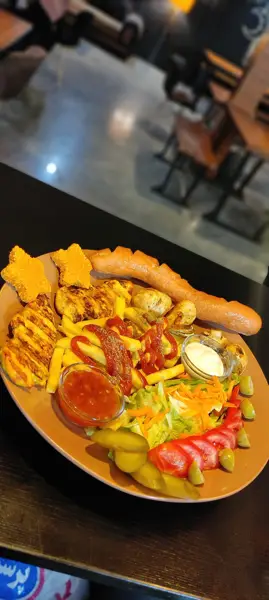  کافه گوزن cafe deer