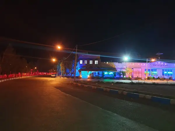  Haji Davoud Restaurant