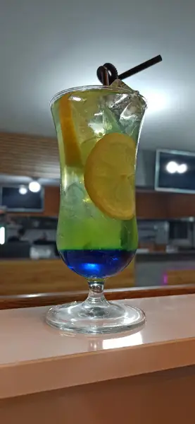  کافه رستوران ما