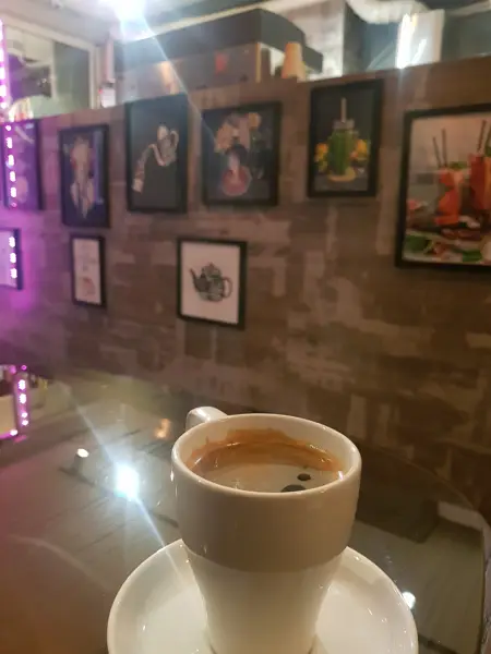  کافه اقبال
