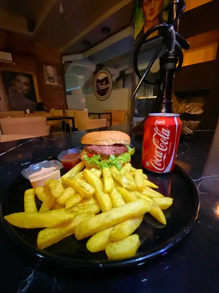  کافه ژیانا