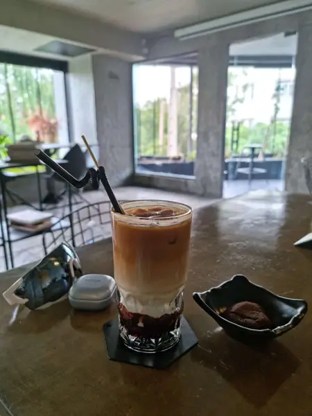 كافه كربن