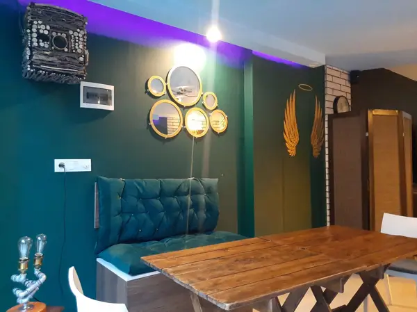 Cozy Cafe