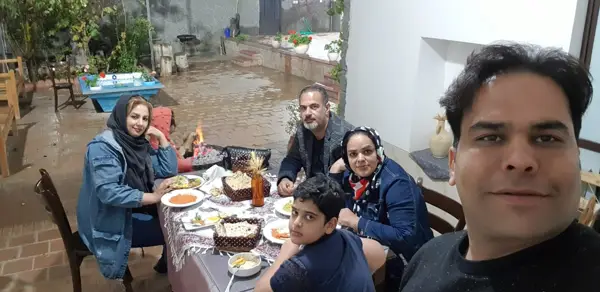  کافه سنتی بهارنارنج