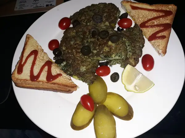  Cafe Chobin کافه چوبین
