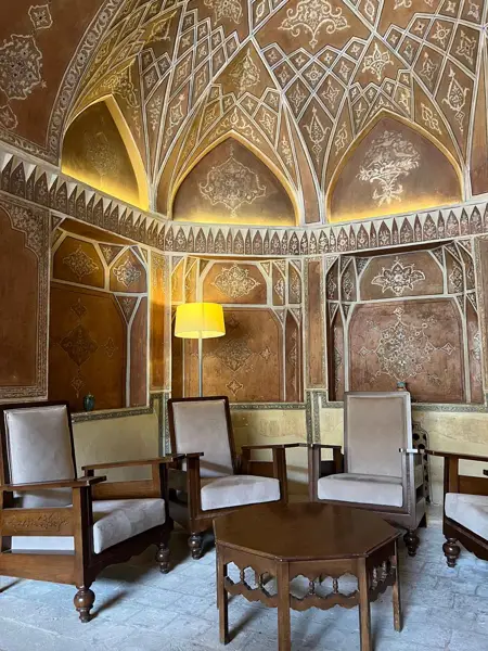  Avgoon Cafe Experience | کافه آوگون