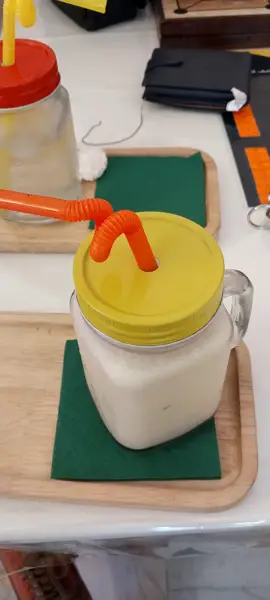  کافی شاپ رنگین کمان