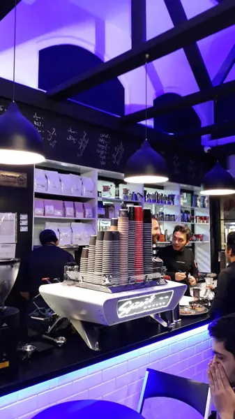 Lavazza Cafe