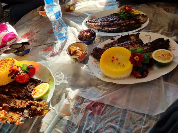  کافه رستوران آهیل اشکور