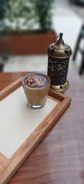  Flora Cafe Fuman کافه فلورا فومن hollyflora.ir