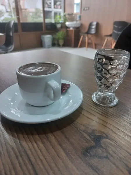  کافی شاپ شاه بلوط