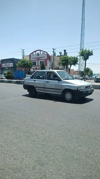کافه قنادی بلوط
