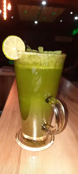  کاف فست‌فود آب و آتش
