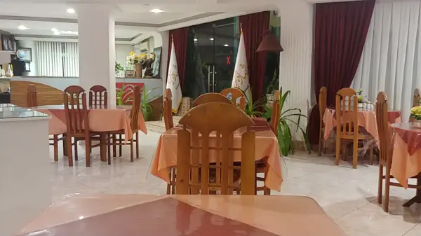 رستوران شبهای جزیره