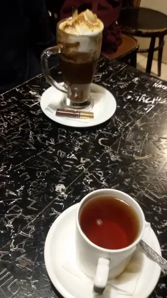 کافه تئاتر