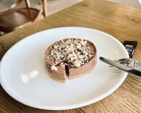  Moon Cafe کافه مون