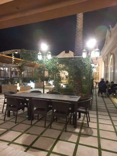  مجموعه رستوران های عمارت فخریه