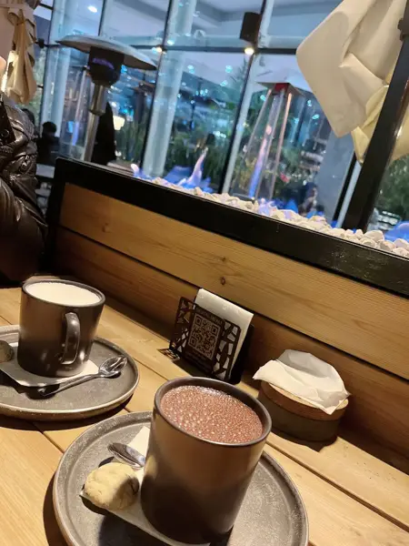  کافه رستوران ناتیلوس