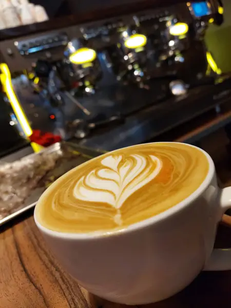 Cafe Kambiz