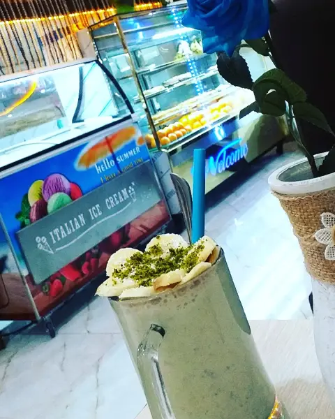  Coffe brown