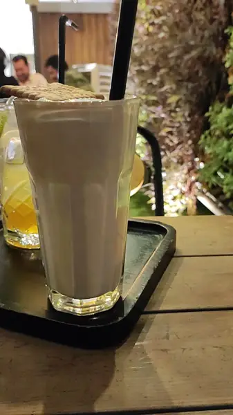  Damoon Cafe