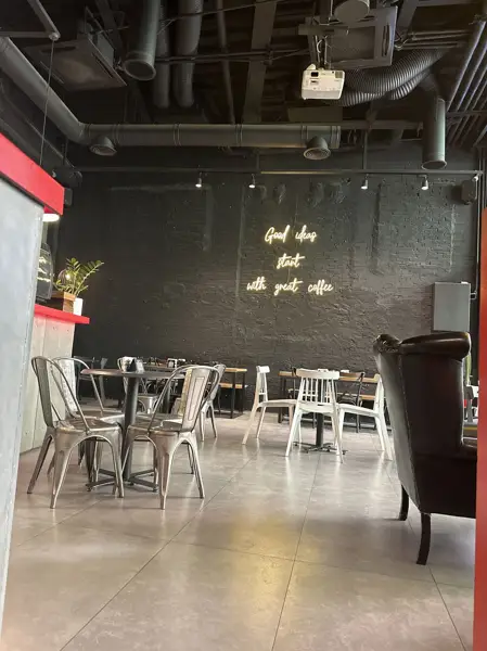 Zhozh cafe