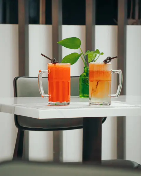  کافه اهورا ( Ahura Cafe )