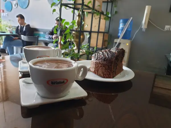  كافي شاپ یاس