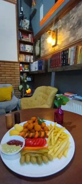 کافی شاپ لبخند