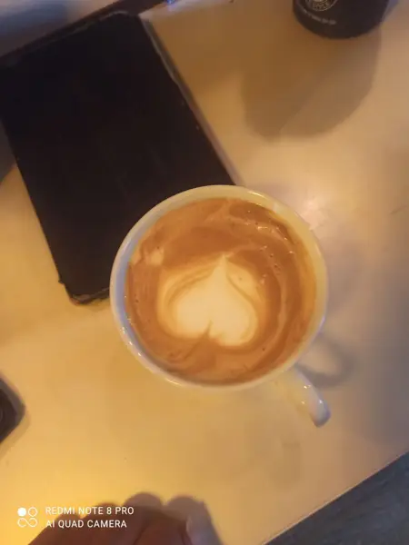  Cafe Kaveh کافه کاوه